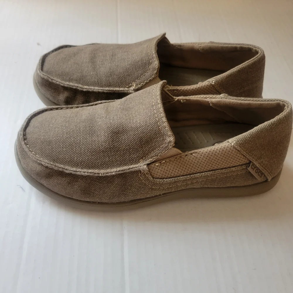 Crocs Kids Santa Cruz Slip-On Loafer Shoes‎ Size 3 Brown